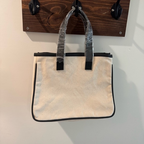 NWT Santa Barbara Design Studio Bridesmaid Canvas Tote - Picture 4 of 5